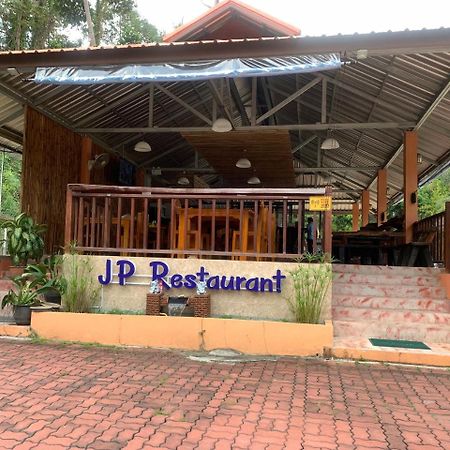 The Fisherman'S Chalet Natien Beach  Exterior foto