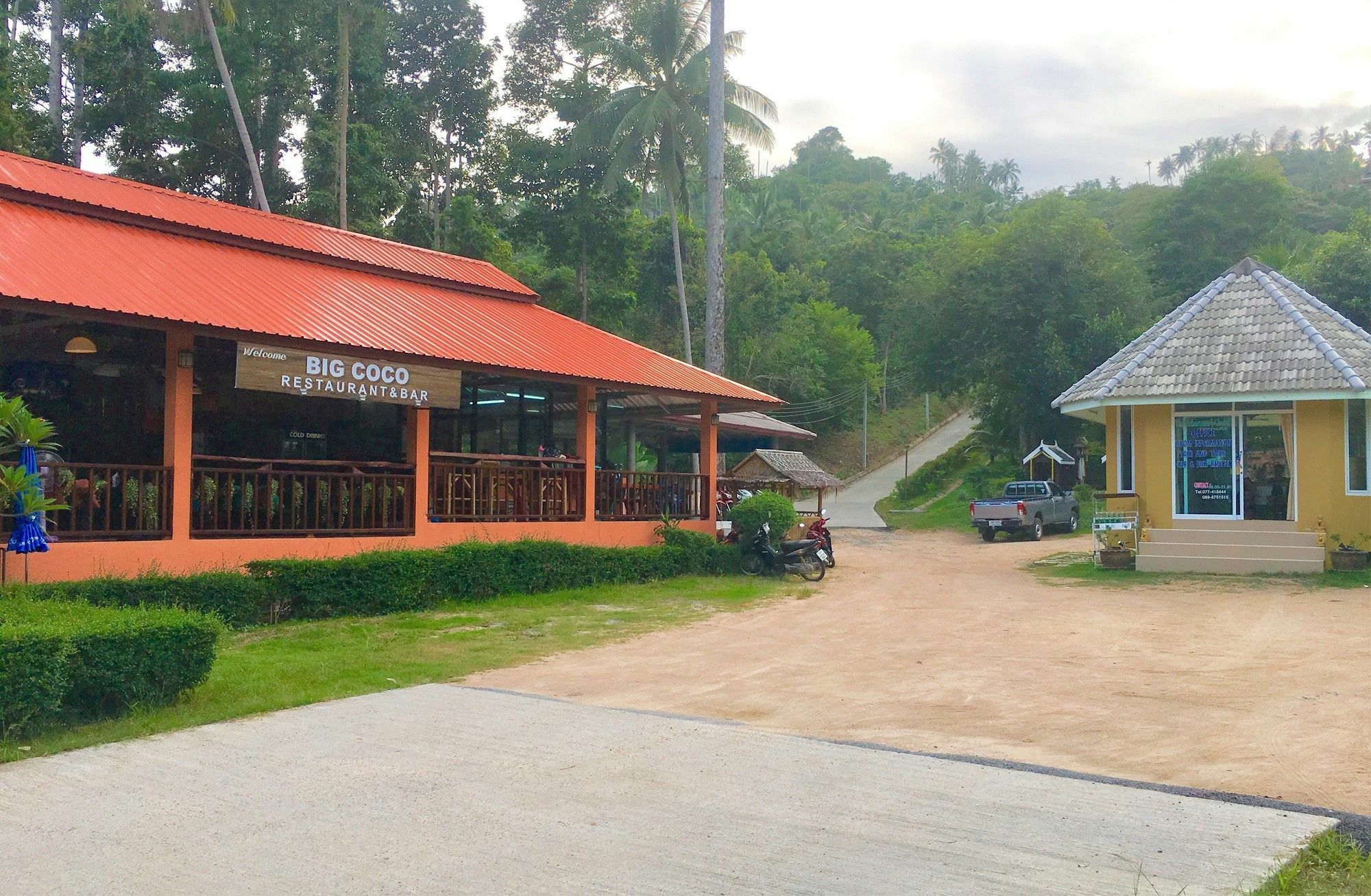 The Fisherman'S Chalet Natien Beach  Exterior foto
